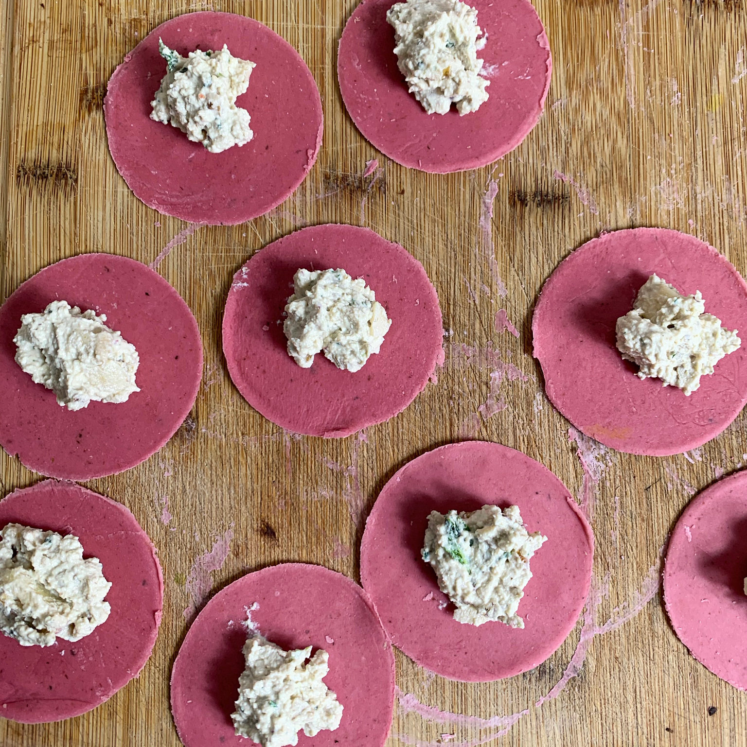 Pink beetroot ravioli | With a creamy tofu filling | Valentine's day
