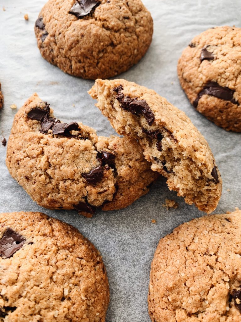 Vegan chocolate chips cookies
