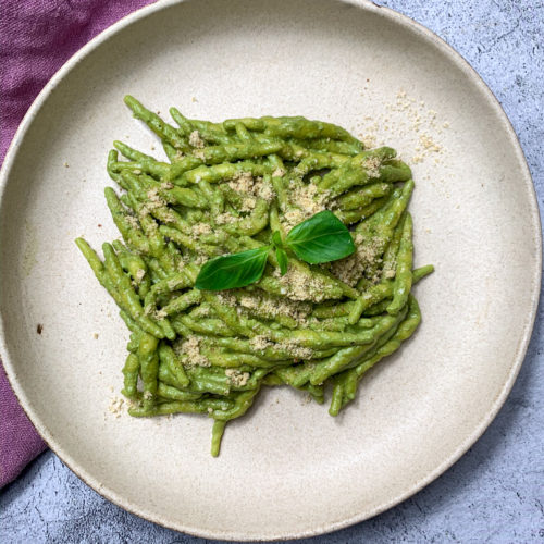Vegan basil pesto