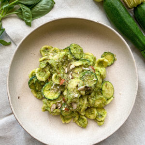vegan courgette pesto pasta