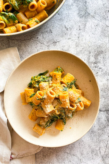 Creamy Roasted Bell Pepper Pasta