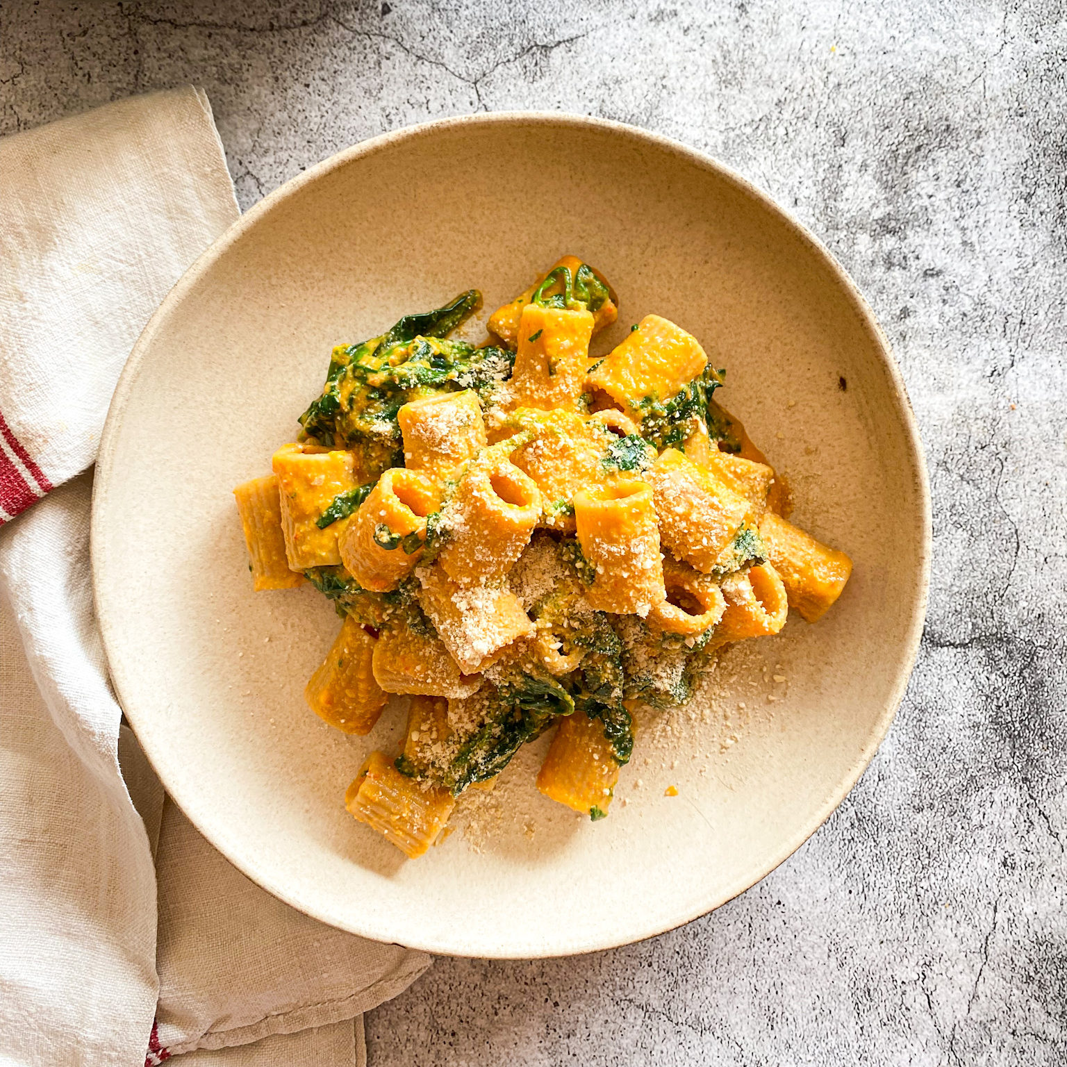 roasted pepper pasta - easy vegan recipes for beginners 