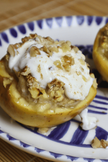 Baked Apples With Oatmeal