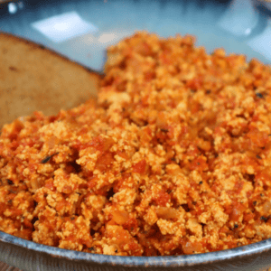 tomato tofu scramble