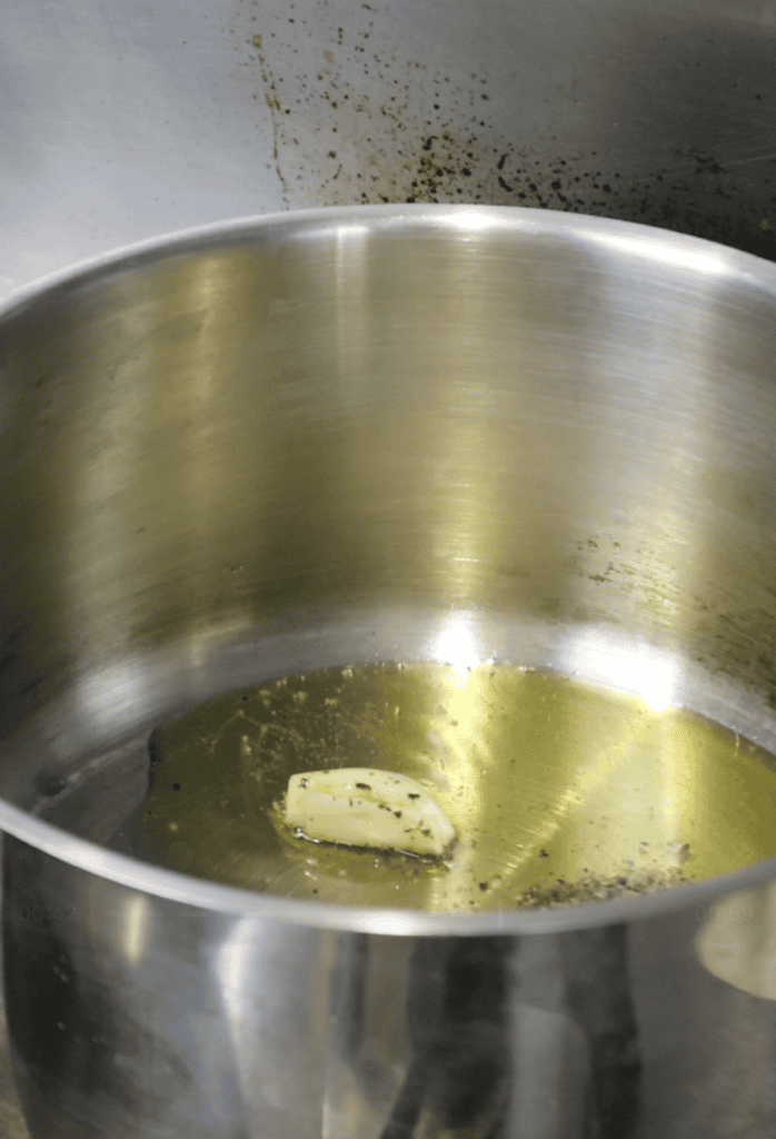 garlic and chili flakes in olive oil