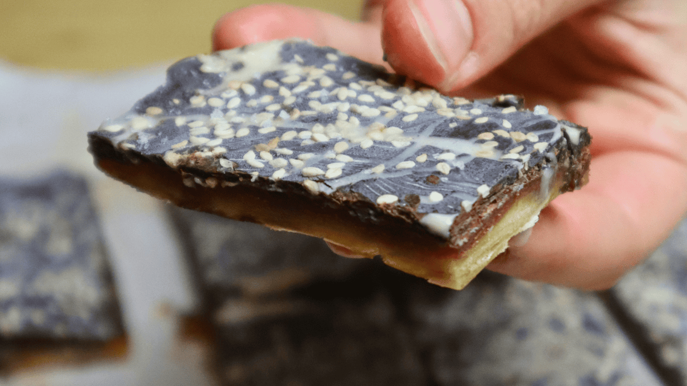 date-bark-chocolate-tahini