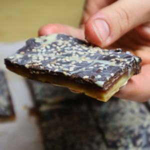date-bark-chocolate-tahini